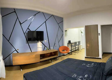 Mirror Apartment by the beach